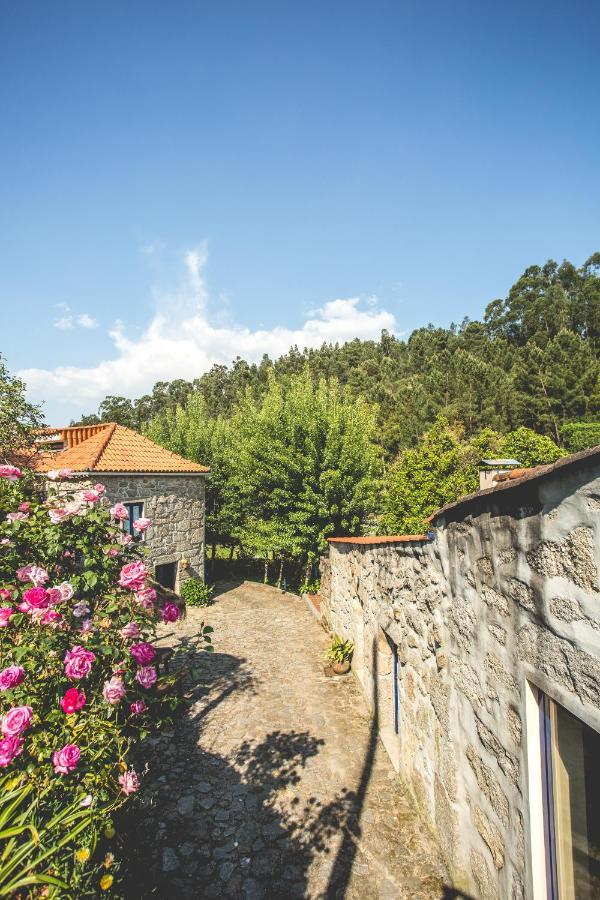 Out Of Town Hostel Castelo de Paiva Kültér fotó